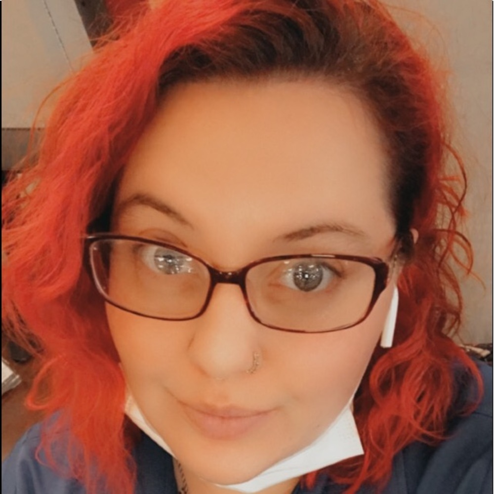 Meet your Posher, Danielle